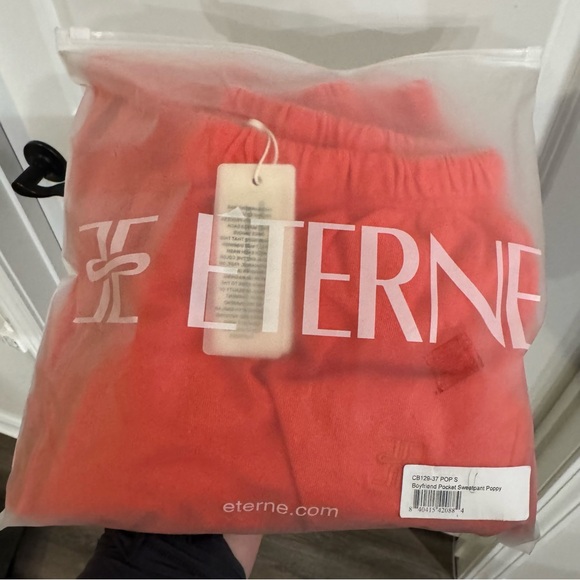 Eterne Boyfriend Pocket Sweatpants Poppy Red - Picture 11 of 12